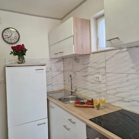 Frane Apartment *