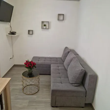 Frane Apartment